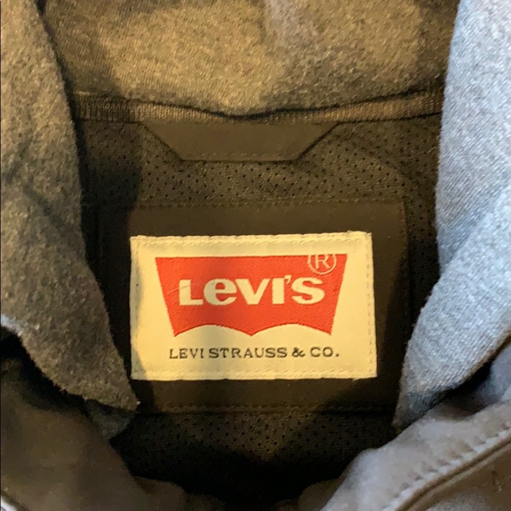 Levi’s Jacket - Picture 2 of 3